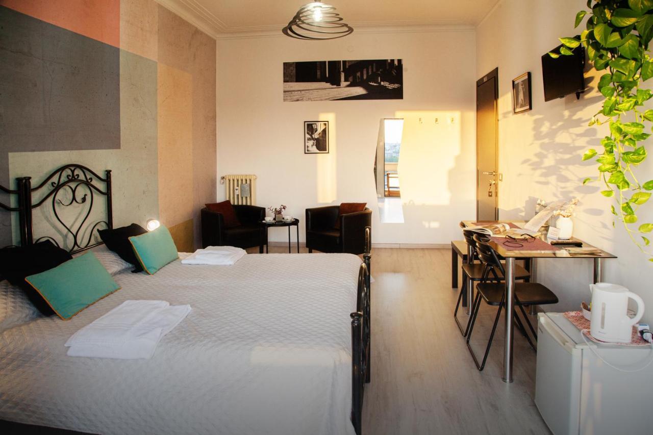 Lights Bed & Breakfast Roma