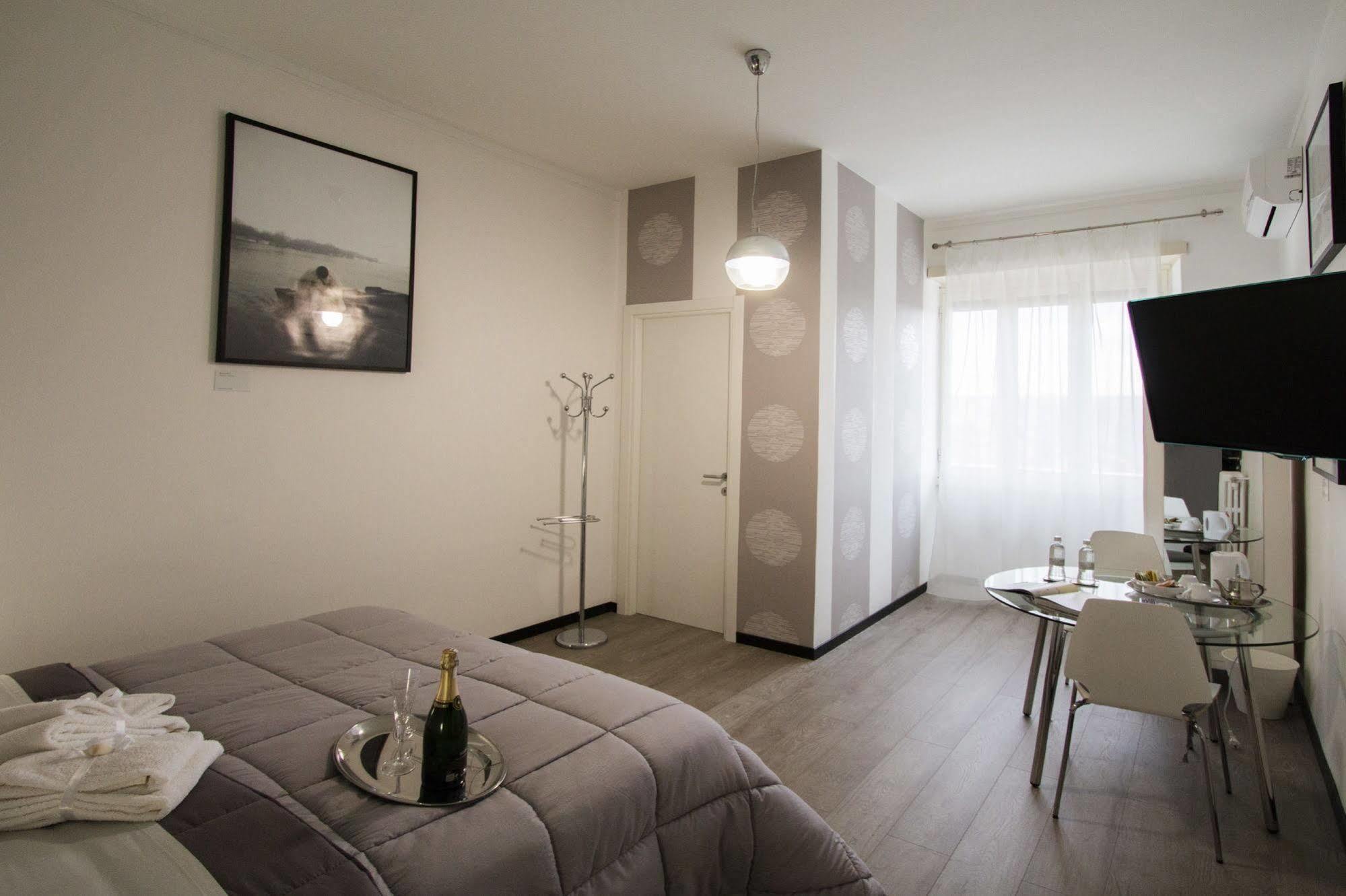 Lights Bed & Breakfast Roma